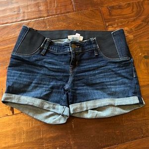Maternity cuffed jean shorts